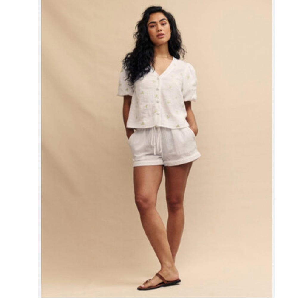 Guess White Linen Shorts